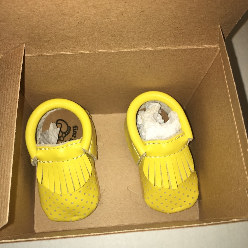 Baby message Moccasins NWOT - Picture 2 of 5